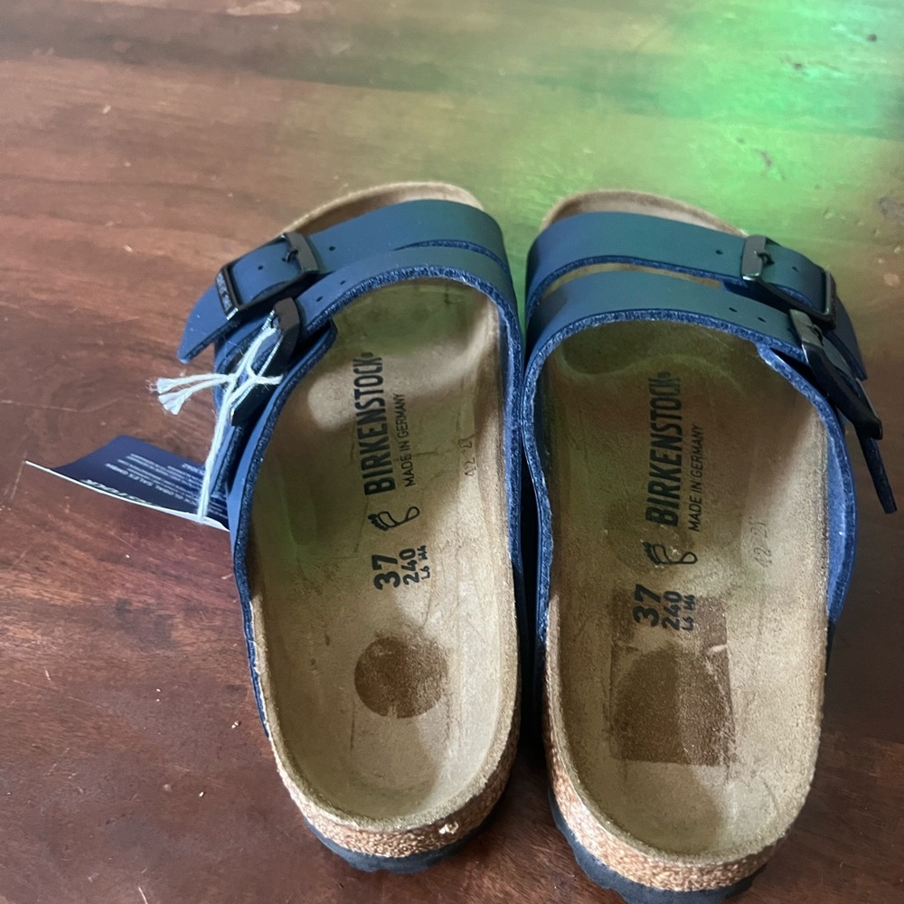 Navy Blue Birkenstocks BNWT - Picture 3 of 6